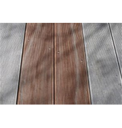 Compoxell - Brightener for composite wood decks - Owatrol