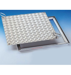 Waterproof ribbed aluminum access hatch - At 15 kN - CUSTOMIZED